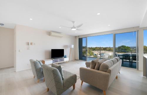 Gold Coast Resort | Azzura Greens Resort