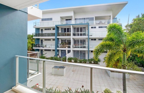 Gold Coast Apartment | Azzure Resort Style 2 Bedroom Apartment