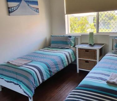 Runaway Bay Apartment | Bayview Bay Apartments and Marina