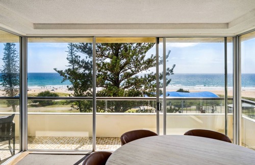 Miami Apartment | Beachfront Apartment on the Esplanade