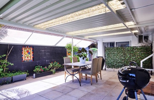 Paradise Point Condo | beachside 2 bedroom apartment