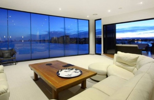 Paradise Point House | Breathtaking view of( pacific ocean),Broadwater ,surfers paradise skyline