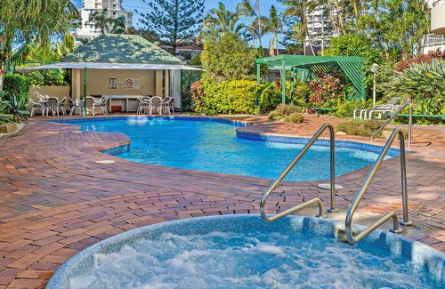 Broadbeach Apartment | Capricornia Apartments
