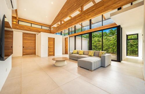 Brasilito House | Casa Los Amigos
