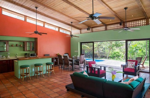Playa Colorado House | Casa Rio - House and Studio