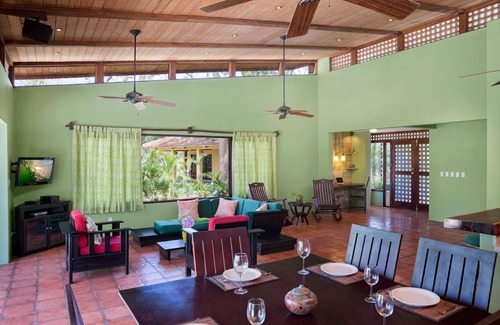 Playa Colorado House | Casa Rio - House and Studio