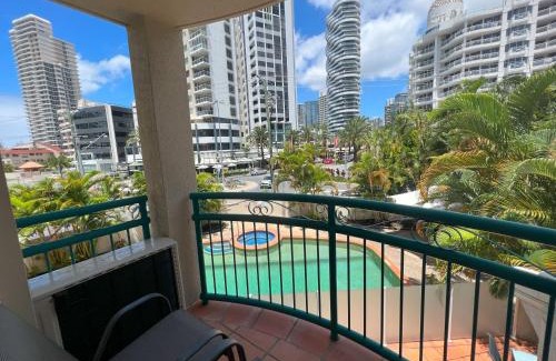 Broadbeach Apartment | CHA Private Apts Aruba Beach