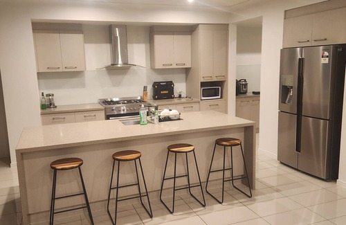 Surfers Paradise House | Chevron Island Holiday Home