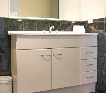 Main Beach Apartment | De Ville Apartments