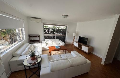 Mermaid Beach Apartment | Del Rene
