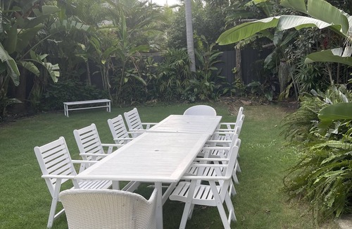 Gold Coast House | Entire Beach House 100ms to Beach Freshly Renovated