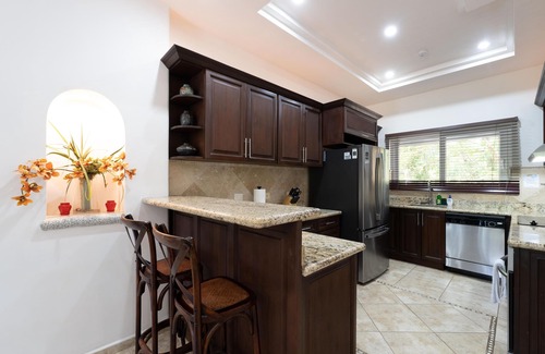 Tamarindo Condo | Escape to this poolside condo - The best location in Tamarindo