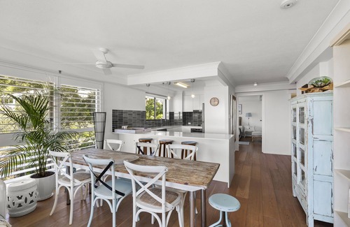 Burleigh Heads Apartment | Gemini Court Holiday Apartments