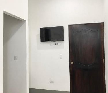Rivas Hostel | Hostal Crisangel