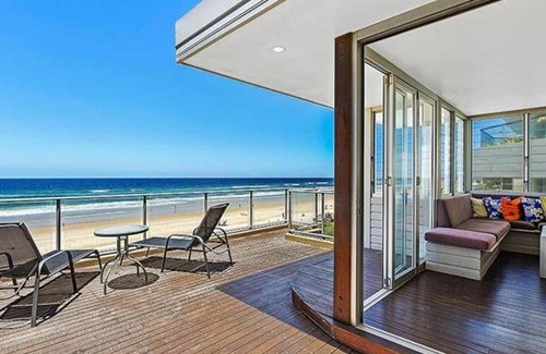 Main Beach House | House ∙ 4 bedrooms ∙ 10 guests