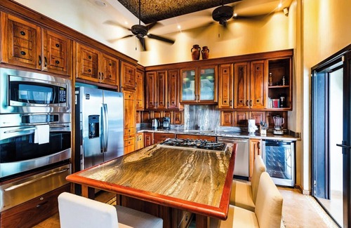 Tamarindo House | ♛Impressive Ocean view♛ Infinty Edge Pool and ktcn