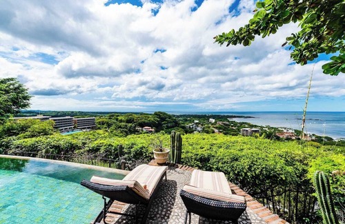 Tamarindo House | ♛Impressive Ocean view♛ Infinty Edge Pool and ktcn