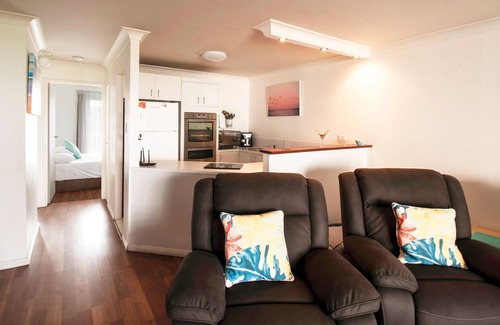 Burleigh Heads Apartment | Key Largo Apartments