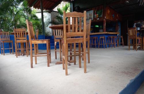 El Gigante House | La Cascada Hostel & Restaurant