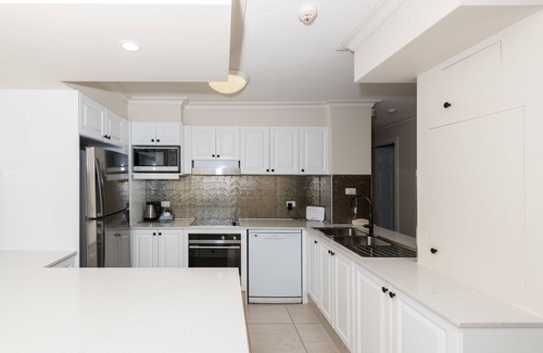 Broadbeach Apartment | La Grande Apartments Broadbeach