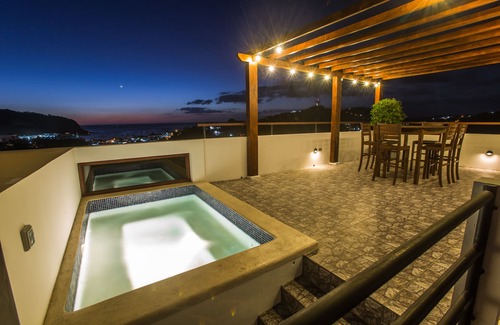 San Juan del Sur House | La Niña, new downtown luxury house in San Juan del Sur, spectacular view !