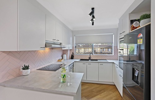Burleigh Heads Apartment | Le Beach Apartments