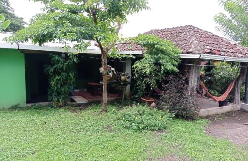Moyogalpa Hostel | Loren's house