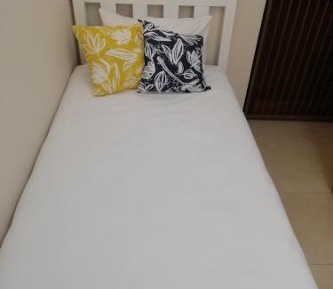 Wavecrest Apartment | Lovely 2-bedroom apartment with free parking on premises