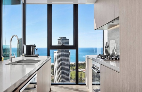 Broadbeach Apartment | Luxury 3 bedroom apartment at Casino