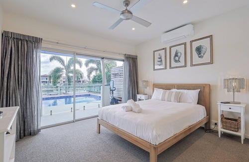 Broadbeach Waters Hotel | Luxury Riverfront Home on the Gorgeous Gold Coast