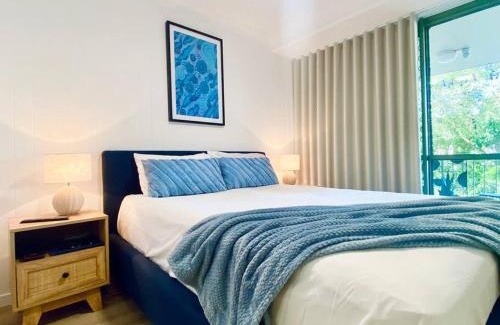 Mermaid Beach Apartment | Mermaid Beach 2BR Heated Pool