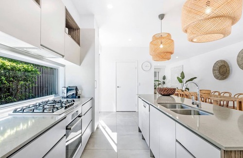 Mermaid Beach House | Mermaid Beach Break (With Car Parking)