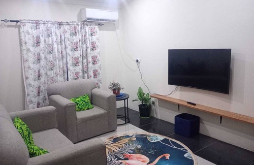 Nadi Apartment | MJ Short Term Rental- Cozy Family Home Retreat