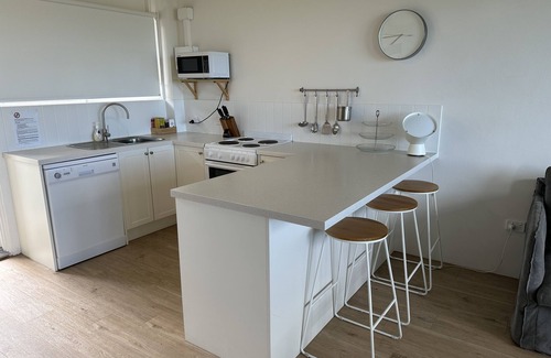 Miami Apartment | Modern 3 Bedroom in Beachfront Nalu Resort