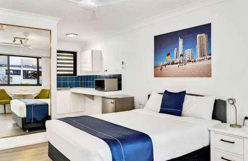 Mermaid Beach Hotel | Montego Mermaid Beach Motel