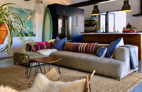 Central Malibu House | NOW SHORT TERM - Malibu Modern Garden Retreat with Private Beach
