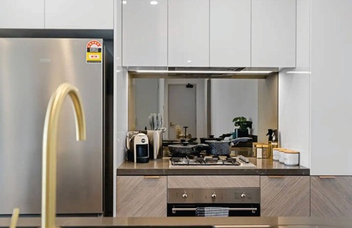 Gold Coast Apartment | Ocean and City View | 3BR Beachside Escape Floor 62