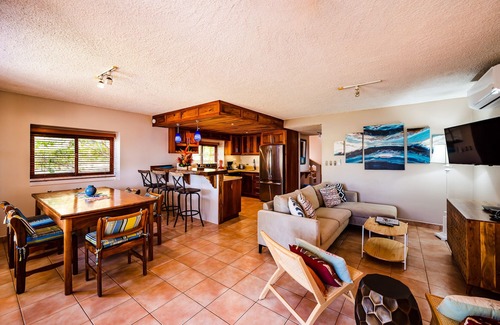 Playa Langosta Apartment | Ocean & Sunset views terrace Direct Beach Access