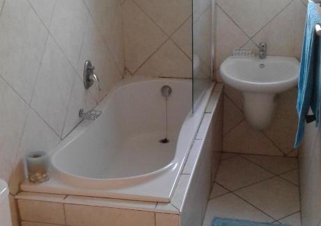 Jeffreys Bay Apartment | Ocean View Holiday Apartment 4