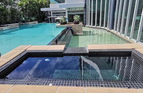 Surfers Paradise Apartment | OceanView Hotel Apartment