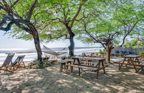 Jiquelite Hostel | Popoyo Republic