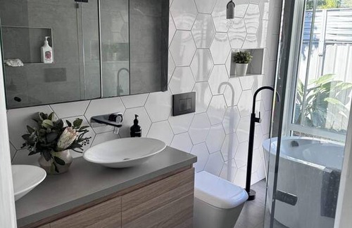 Mermaid Waters Resort | Private room ∙ 1 guest