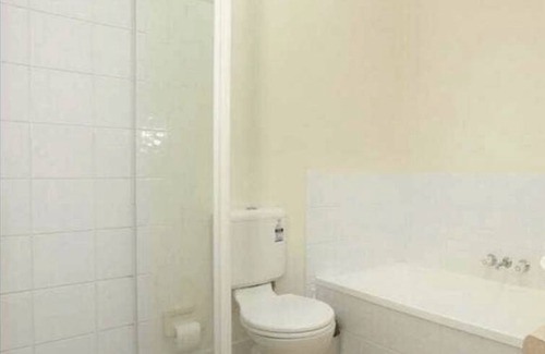 Varsity Lakes Resort | Private room ∙ 1 guest