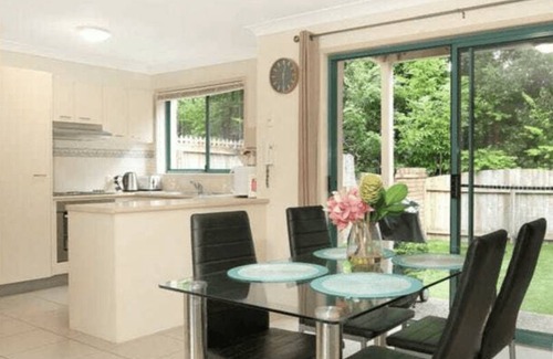 Varsity Lakes Resort | Private room ∙ 1 guest