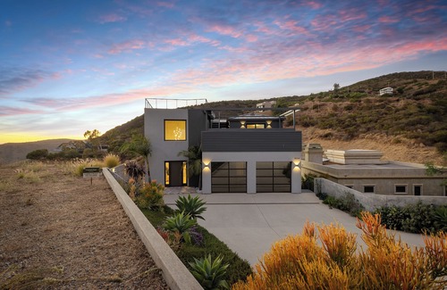 Central Malibu House | Serenity in Malibu Canyon Views Fireplace Ping Pong