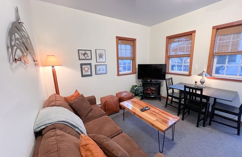 Ucluelet Apartment | Steps from the Beach! ~ Near Wild Pacific Trail! ⎮ Orca