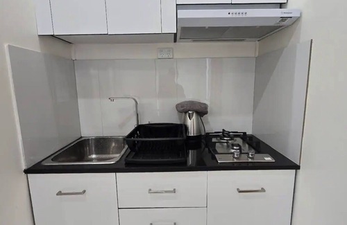 Suva Apartment | Studio: City & Hospital Access