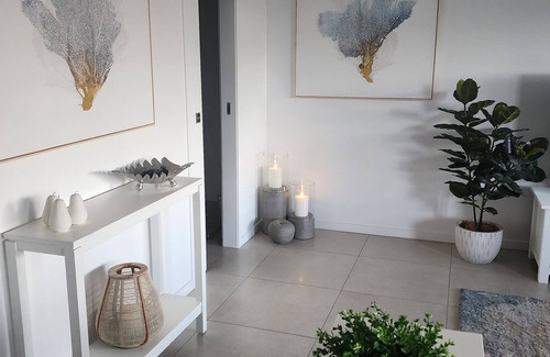 Robina Apartment | Stylish Terrace Home in the Heart of Robina. Pool and Pet Friendly!
