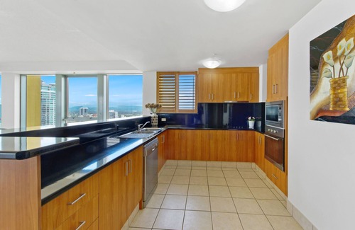 Surfers Paradise Apartment | Surfers Paradise Luxury Holiday Apartment Oceans Forever