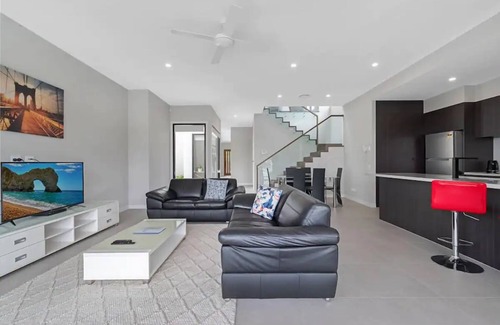 Gold Coast Apartment | The Peninsula at Hope Island